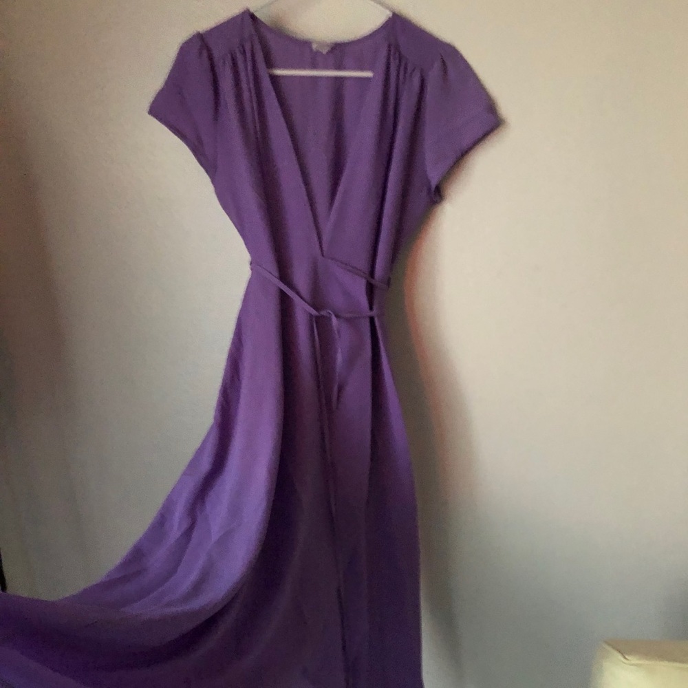 LIGHT PURPLE WRAP MAXI DRESS FITS SIZE SMALL